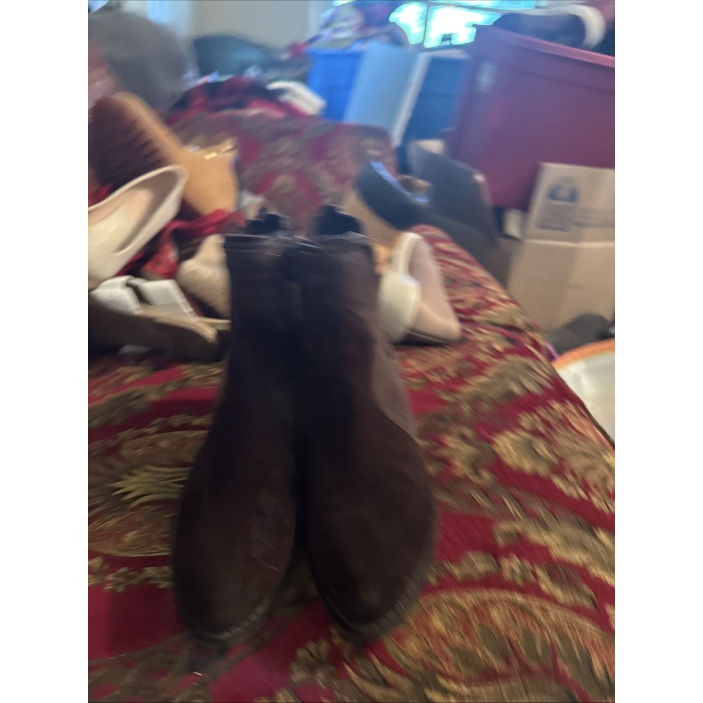 Vaneli Western Ankle Booties Size 8 Brown Suede Low Heel Side Zip Biker Boots